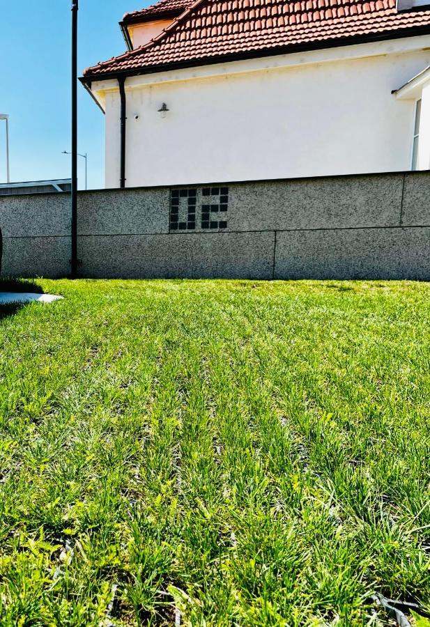 Apartman Mikulov Garden Esterno foto